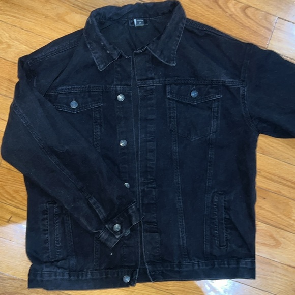 Oversized boxy black jean jacket - Picture 3 of 3